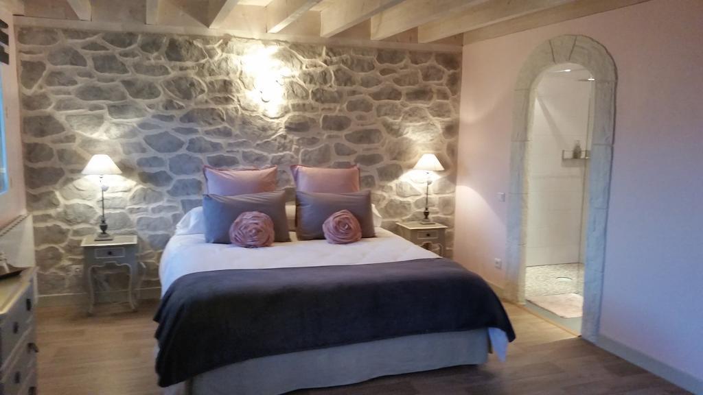 La Maison Sur Les Nuages Otel Saint-Christophe  Oda fotoğraf